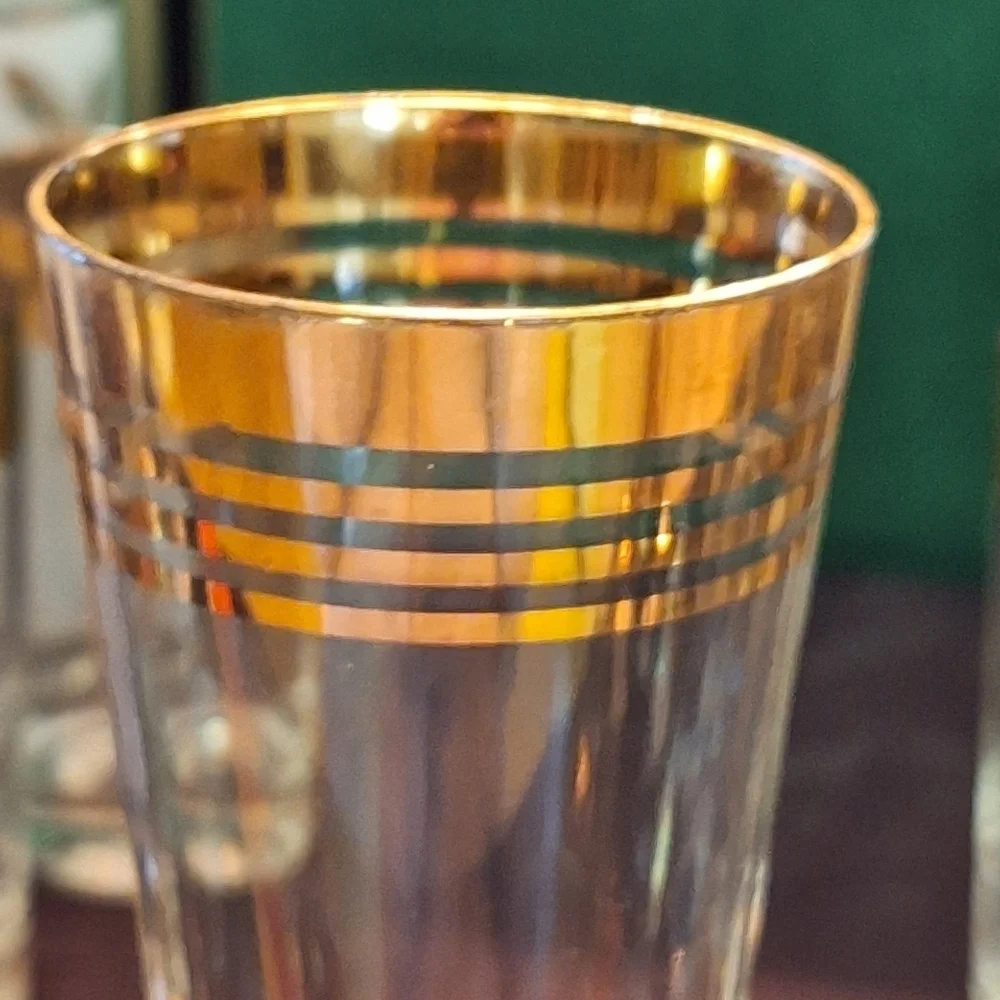 Pilsner rainbow purple glass